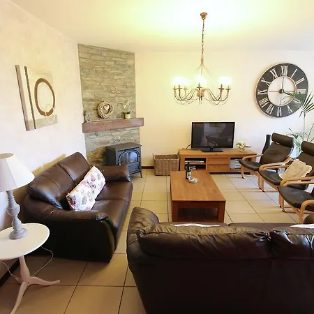 Hébergement de vacances Stunning In Jehonville With Sauna Bertrix