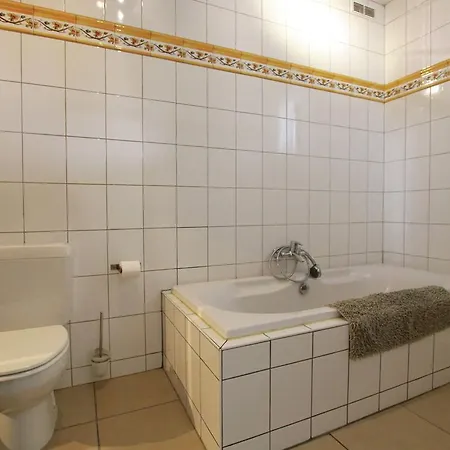 Hébergement de vacances Stunning In Jehonville With Sauna Bertrix