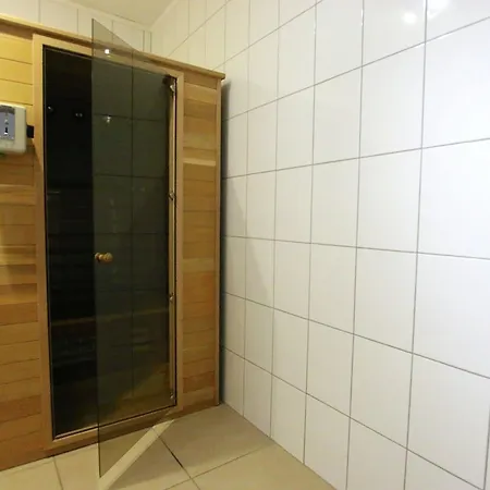 Stunning In Jehonville With Sauna Hébergement de vacances